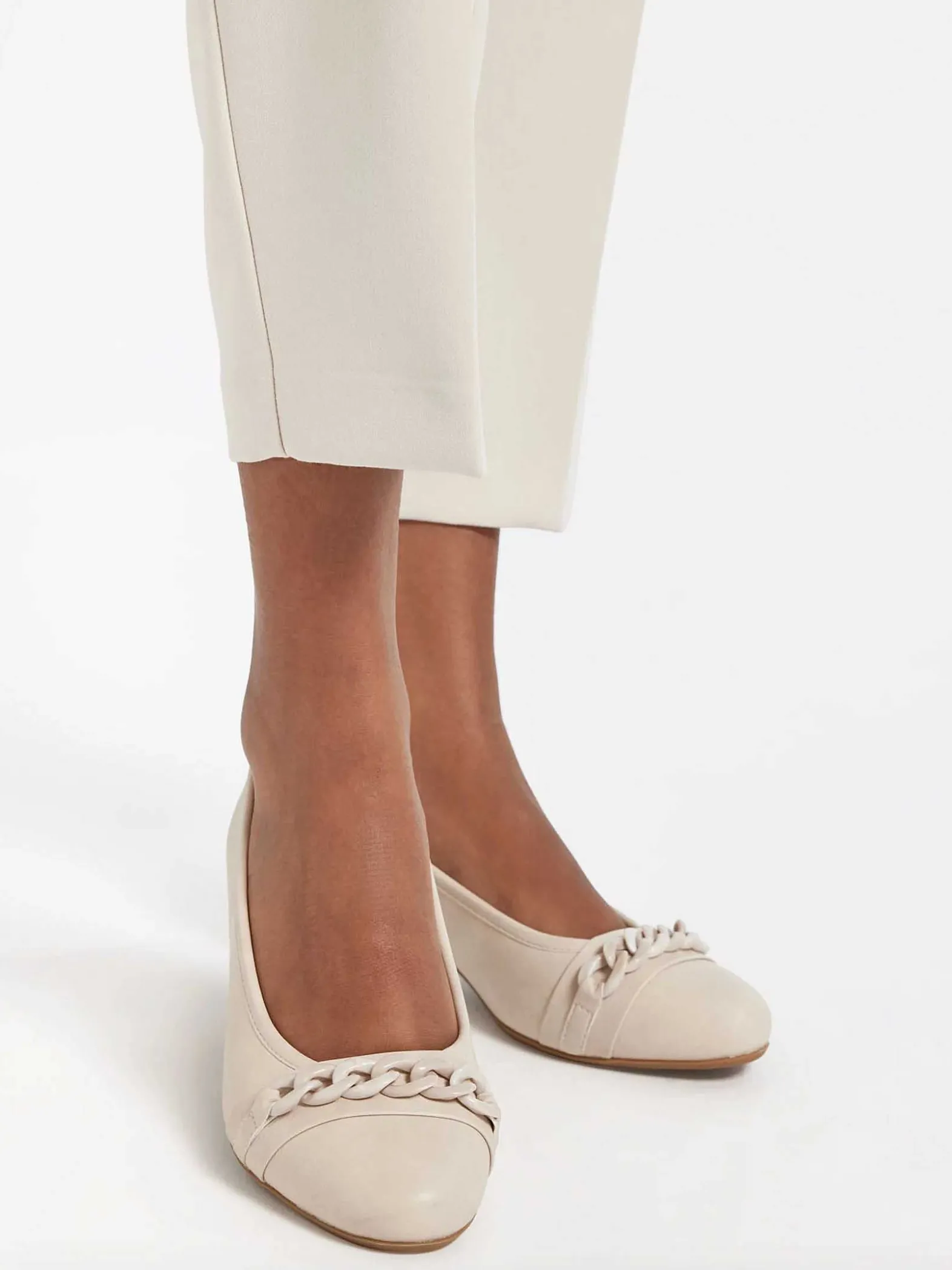Easy Street Beige Pump Sierketting-Dames Comfort Schoenen