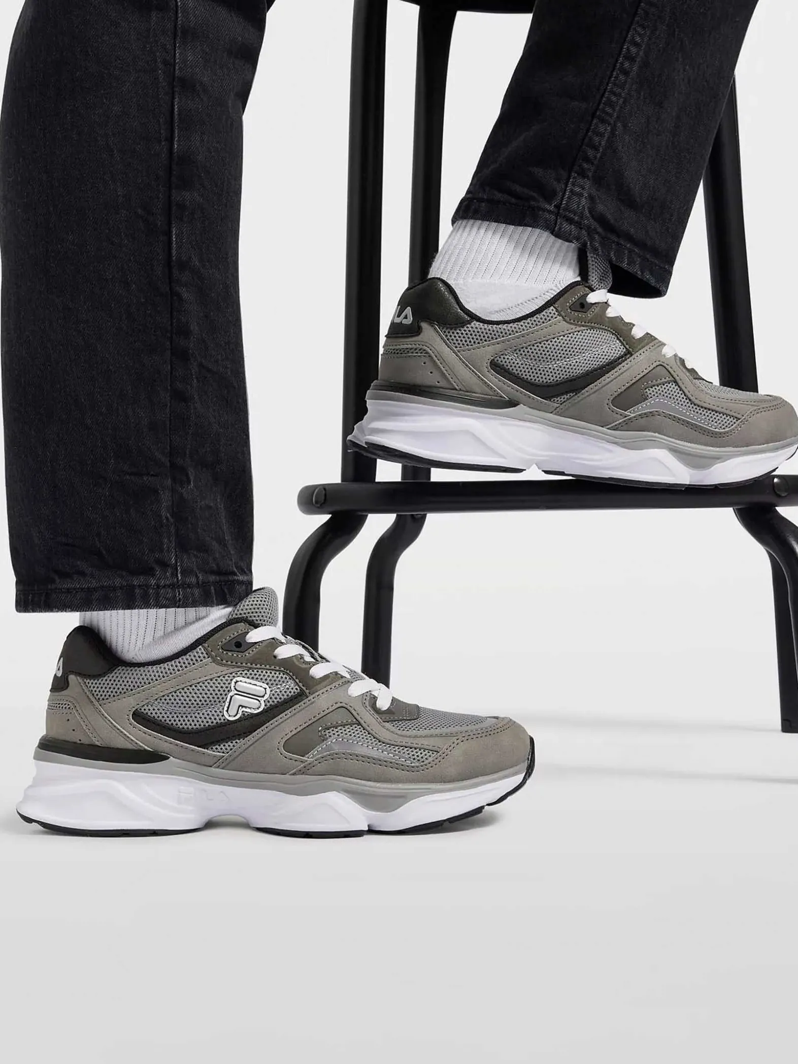 FILA Grijze Chunky Sneaker-Dames Sneakers