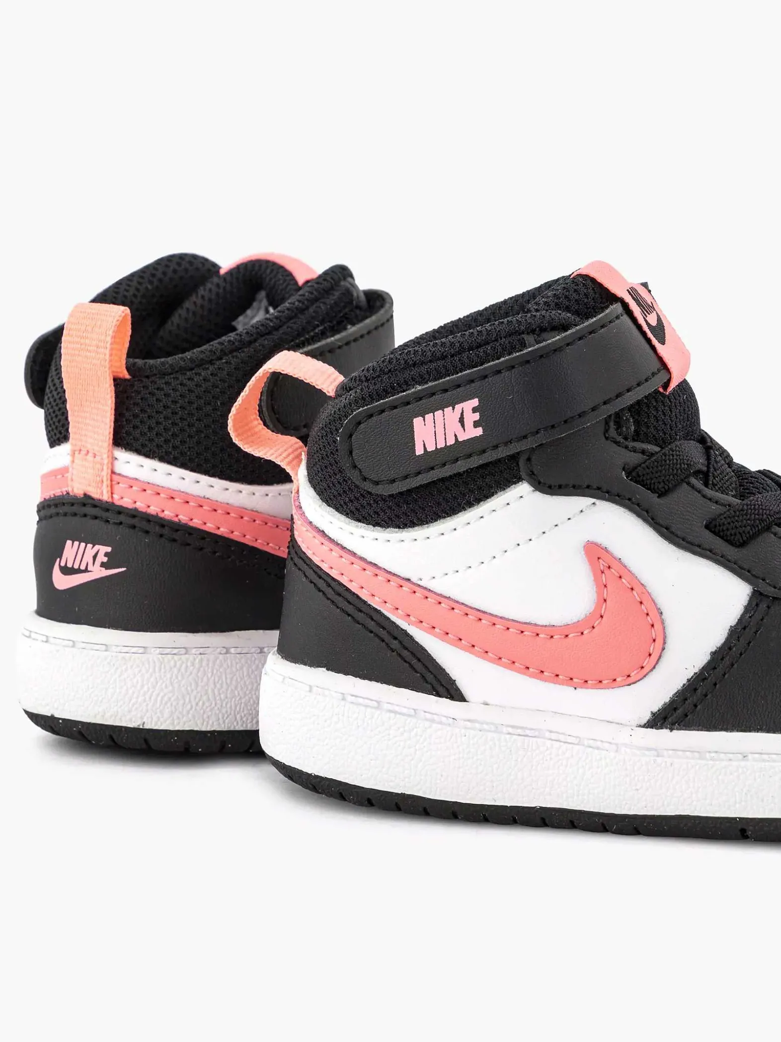Nike Witte Court Borough Mid 2-Kinderen Jongensschoenen