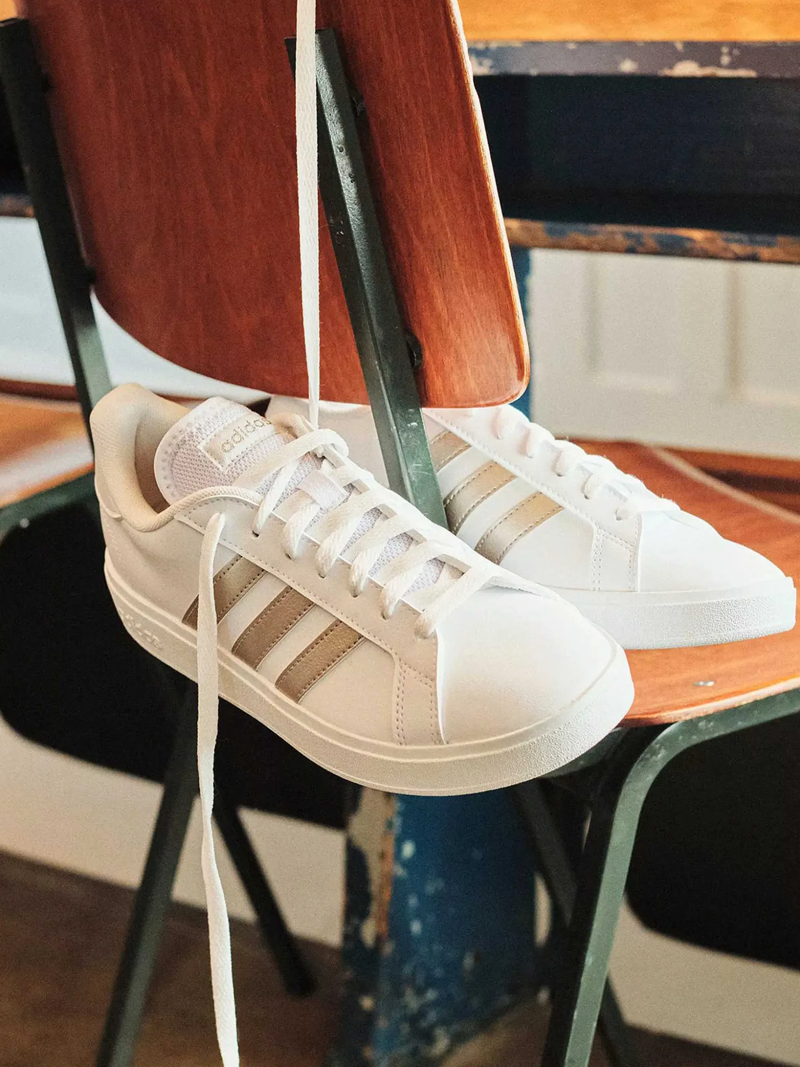 adidas Witte Grand Court Base 2.0-Dames Sneakers